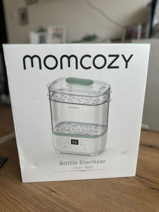 Продавам чисто нов стерилизатор Momcozy BS02