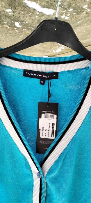 Продавам дамски желетки