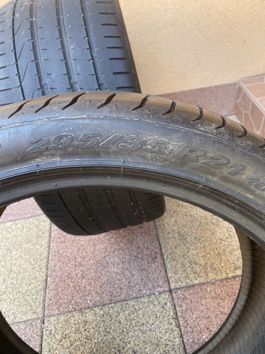 Set 2 anvelope 295 35 21 Pirelli cauciucuri vara