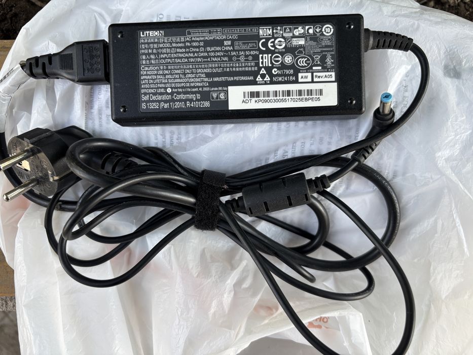 Oригинално зарядно Acer LITEON AC Adapter PA-1900-32  19V 4.74A 90W 3.0x1.0mm