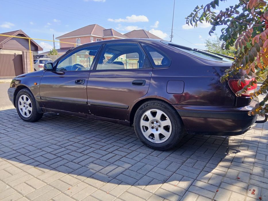 Продам тоету карину е 1994г.в.