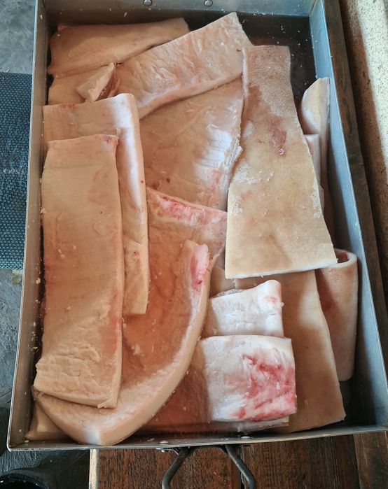 Сланина с кожичка