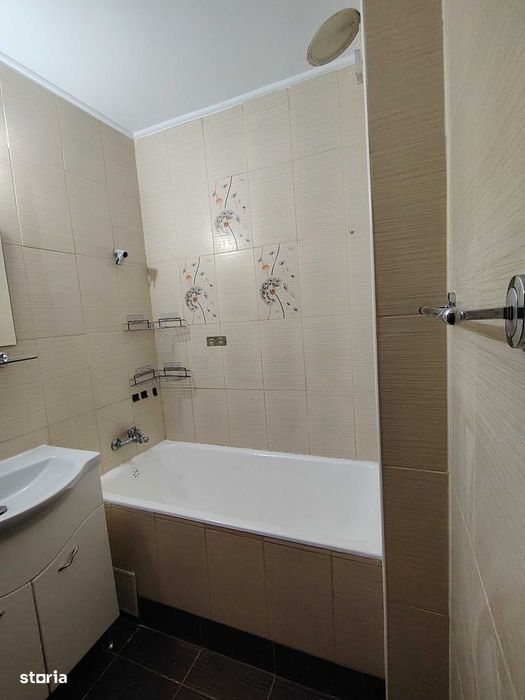 3 camere Titan -