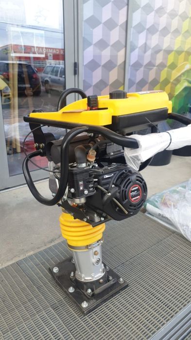 Mai compactor Stager SG80LC motor Loncin LC168F-2H