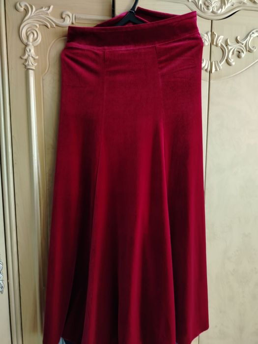 Женский костюм юбочный