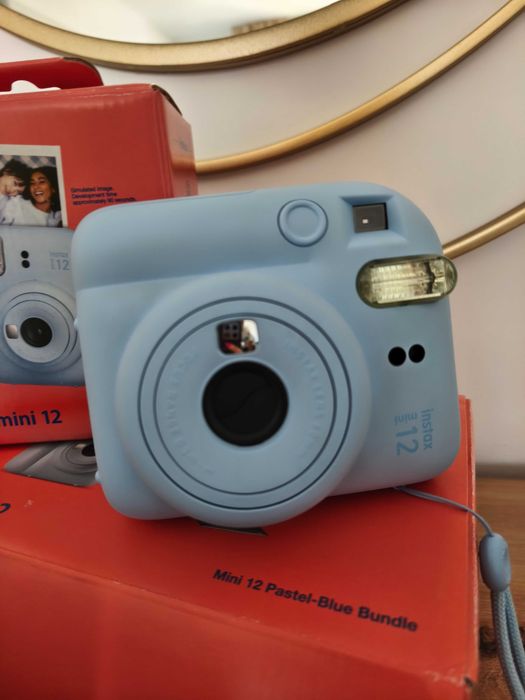 Aparat foto Instax