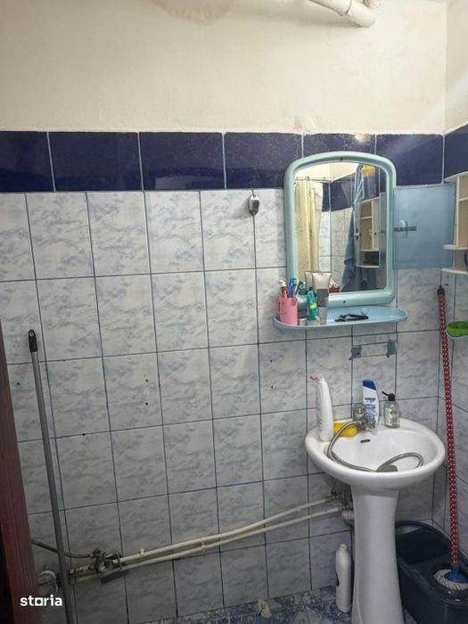 Apartament 3 camere, 39 mp, zona Piata Valea Rosie