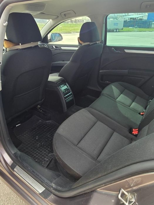 Skoda Superb 2011