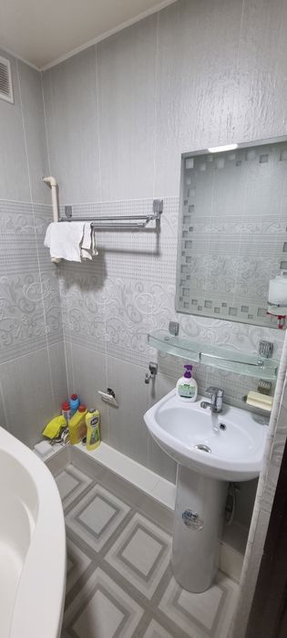 Продаётся Квартира ттз Ахмад Югнаки с готовым арендатором(400$)