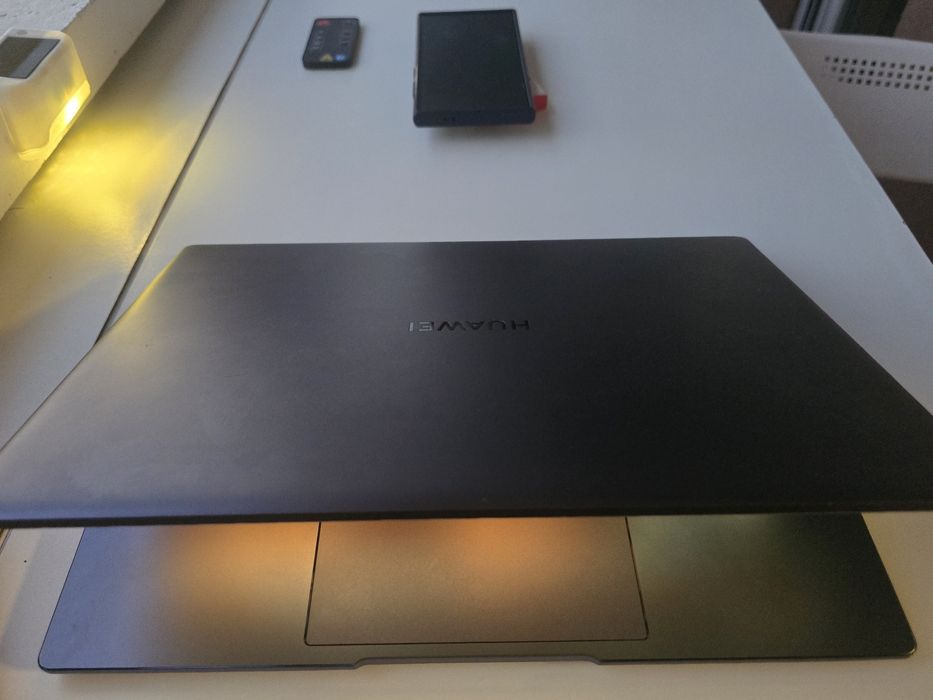 Laptop Huawei MateBook 14 | AMD Ryzen 7 | 16GB RAM | 512GB SSD | Baterie 95% | Stare  foarte buna