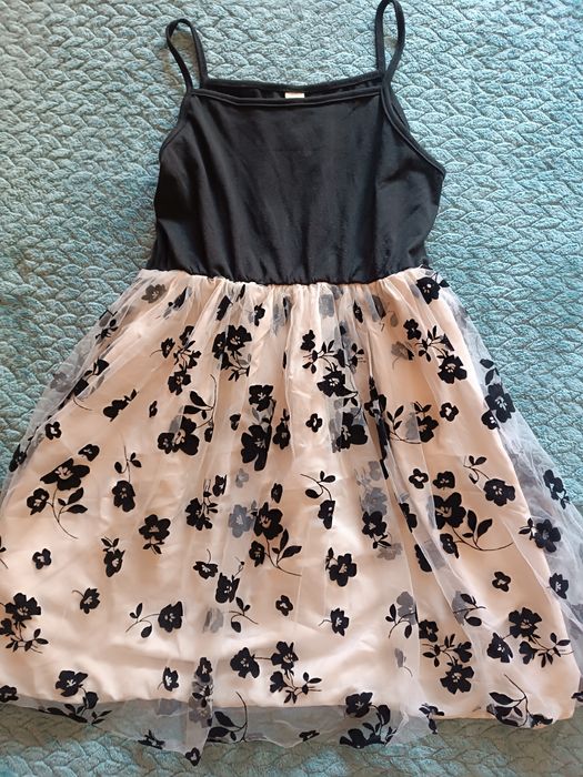 Рокли за момиче.