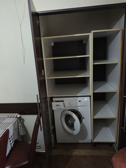Închiriez apartament 3 camere