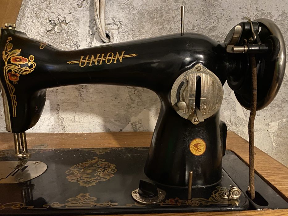 Стара (винтидж) шевна машина