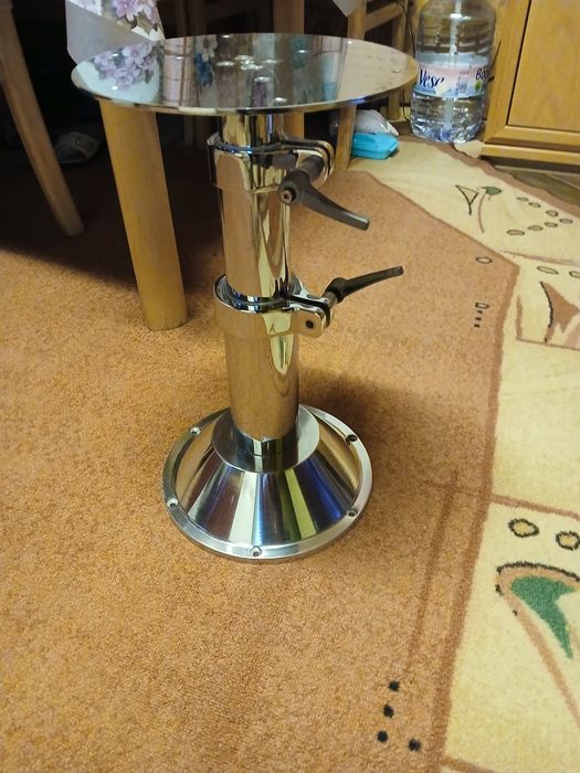 Телескопична стойка за яхти и каравани