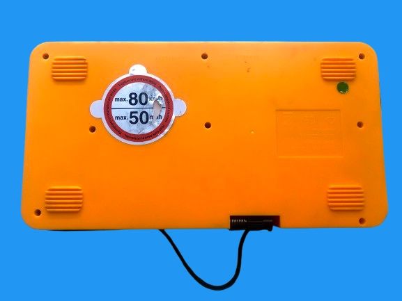 Цена - 25€. Нов Оригинален компресор за автомобилни гуми + Лепило/Пяна