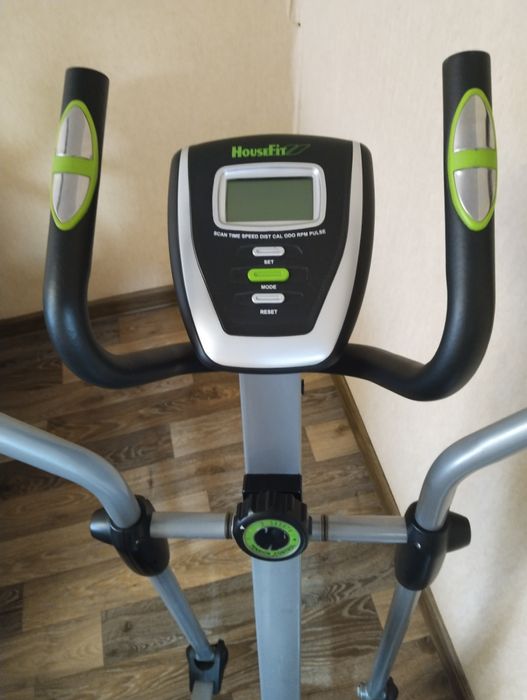 Эллиптический тренажёр