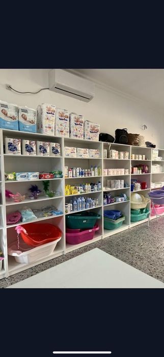 Шкафы, вешалка, полкиии