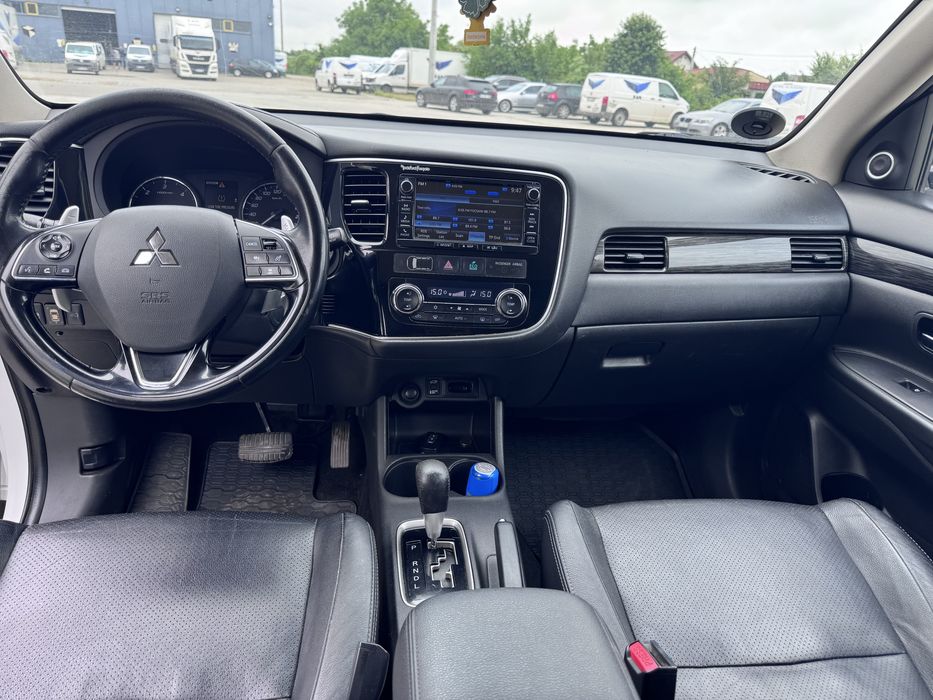 Vand mitsubishi outlender 2016