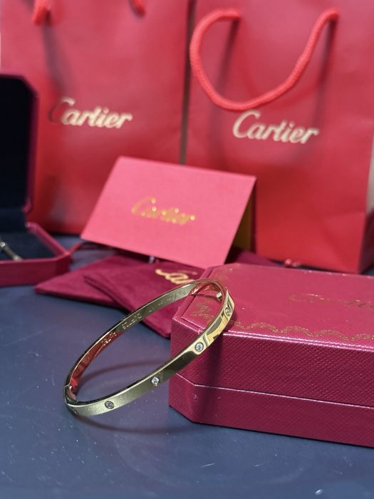 Гривна Cаrtiеr Love bracelet пълен комплект с 14k златно покритие