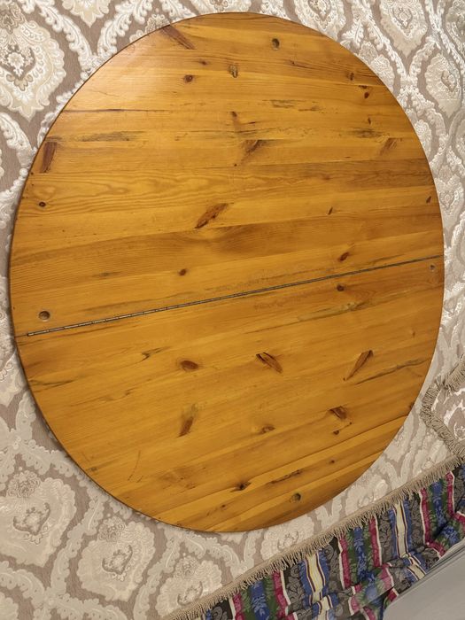 Продам круглый стол