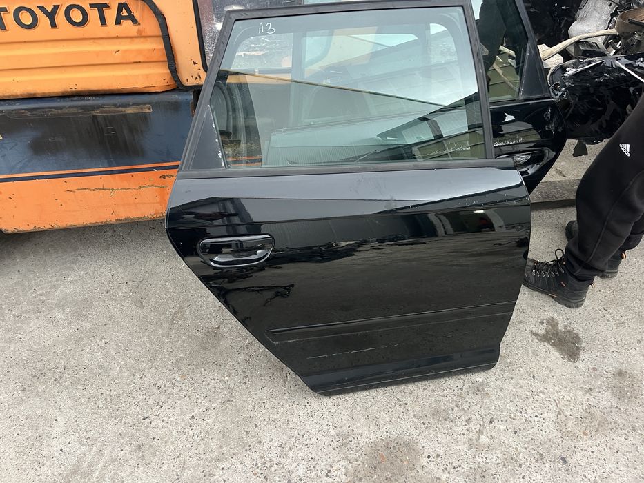 Врата лява и дясна за Audi A3 Sportback 2010г.