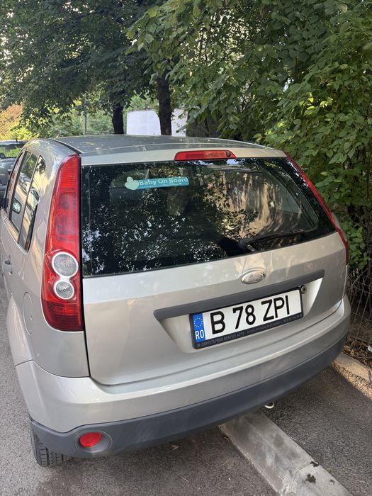 Vand Ford Fiesta 2008 benzina 1.4
