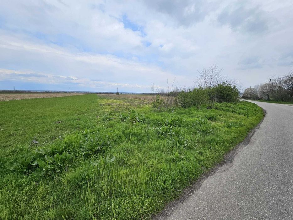 Teren intravilan de vanzare in Potlogeni Vale la 6 km de Oras Gaesti