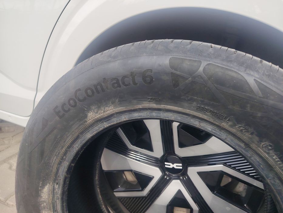 Vând cauciucuri 185 65 r15 continental ecocontact 6