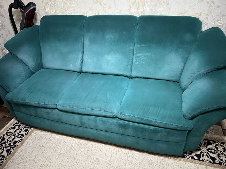 Диван и два кресла