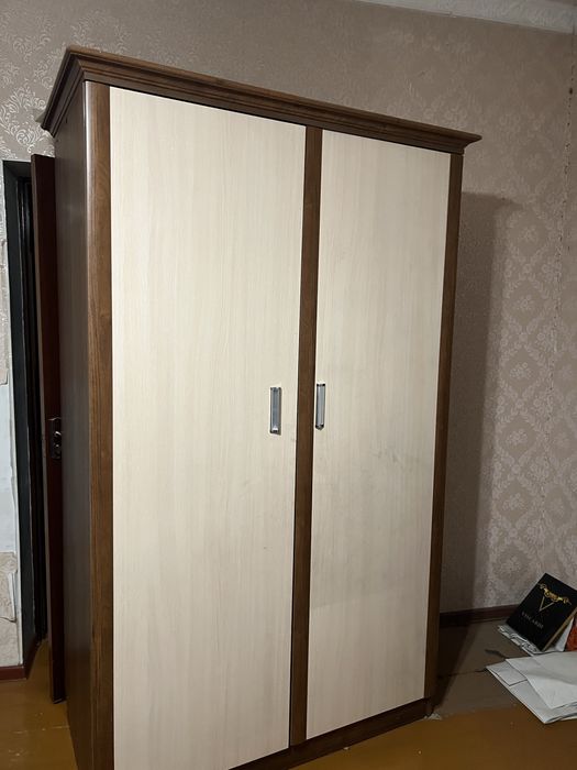 Дешево Шкаф, диван, кухонный гарнитур