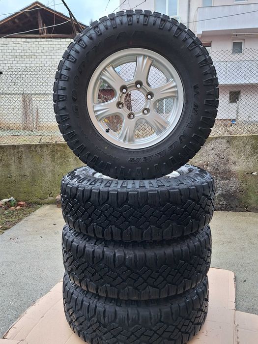 Гуми за джип Goodyear Wrangler Duratrac