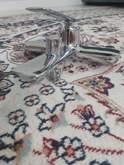 Продам смеситель Срочно