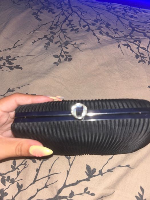 Дамска официална чантичка C&A