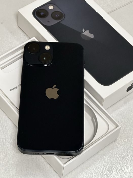 Продам IPhone 13, mini.