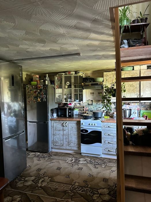 срочно продам дом в дачном поселке .