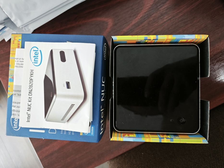Intel NUC DFYK2820, intel 2,1ghz, 8 gbddr3, ssd120gb - linux mint 22,3