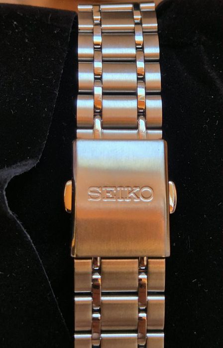 Seiko Chronograph SSB479P1 Reverse Panda Quartz