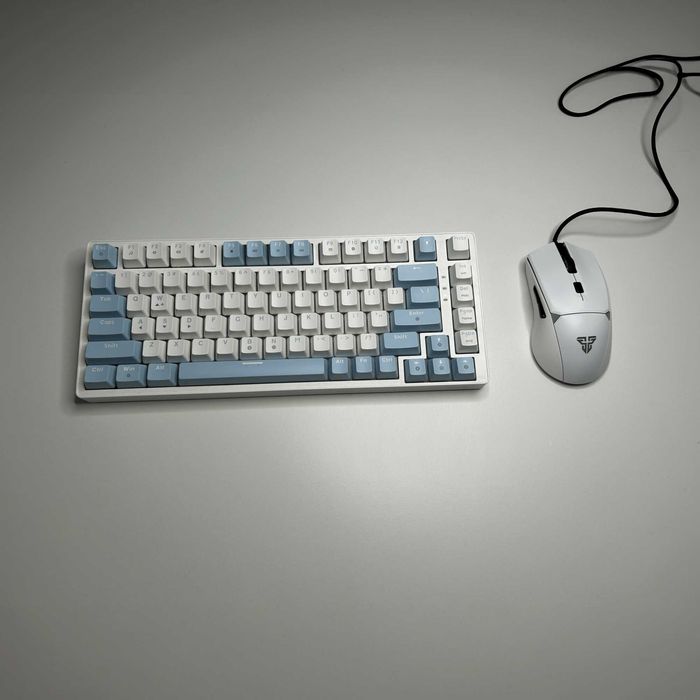 Tastatură mecanică TEKHERO ATOM X83 AME, 83 taste, RGB, Hot-Swap, USB-C, wired gaming lichidarestoc garanție 2 ani