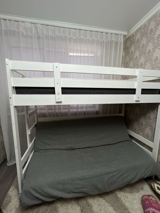 Двухярусная кравать