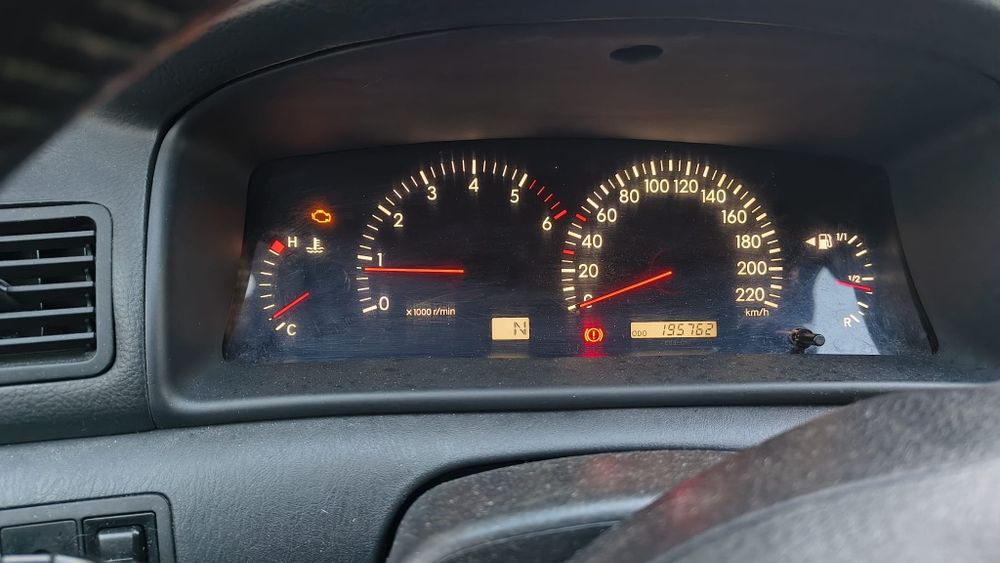 De vînzare TOYOTA COROLA