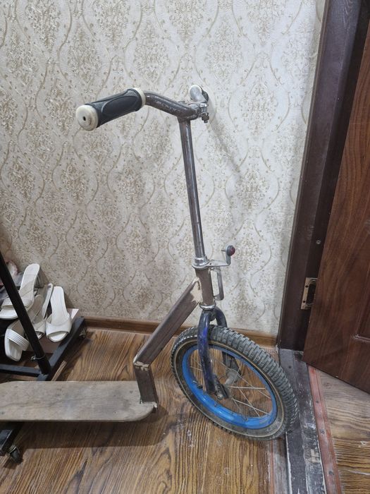 Самокат. Железный.