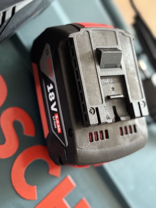 Аккумулятор на инструмент Bosch