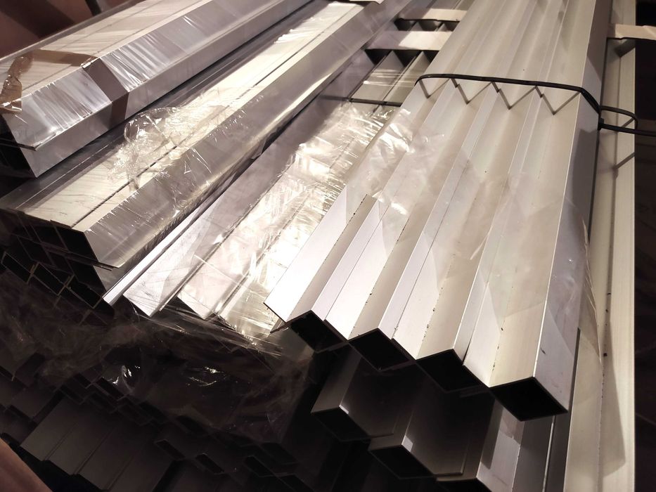 Профили 90° за боксове за аспирация