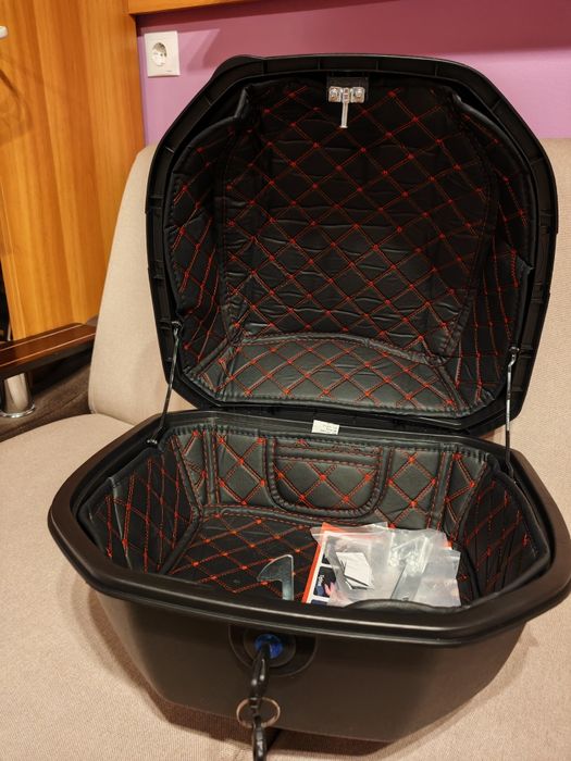 Cutie-portbagaj moto