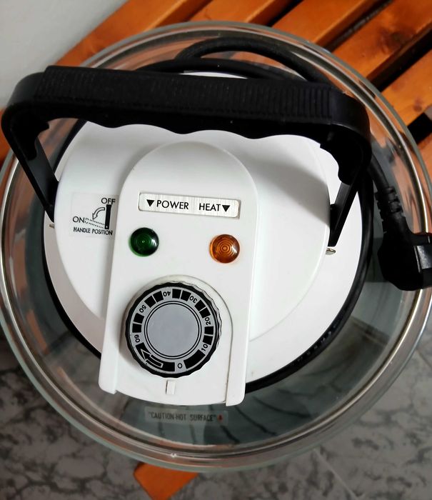 Cuptor cu convecție și friteuză cu aer cald multifuncțională