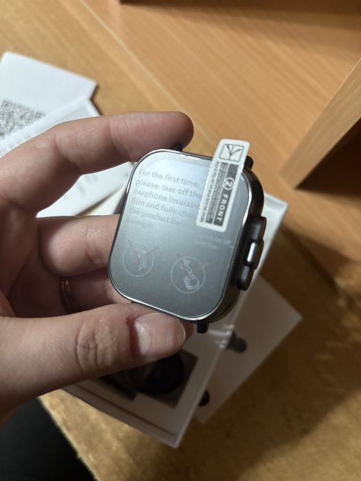 Часы смарт 2в1 с наушниками в часах