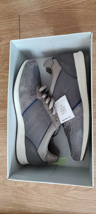 Нови оригинални обувки Geox