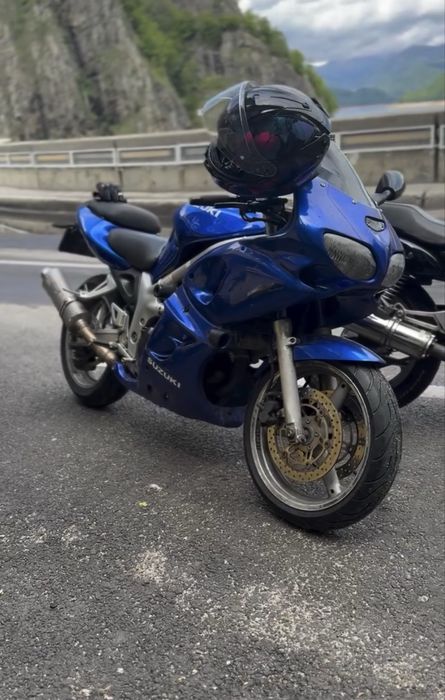 Suzuki SV650S limitat 35kw A2