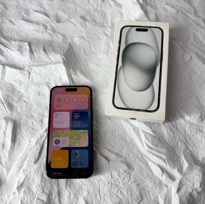 Продам в идеале телефон Айфон 15 128Gb, аккум:89%