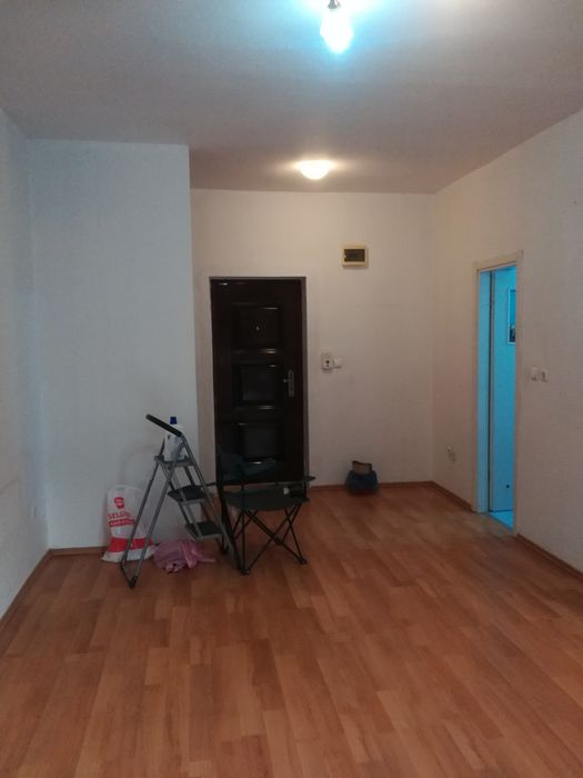Vând apartament cu o cameră